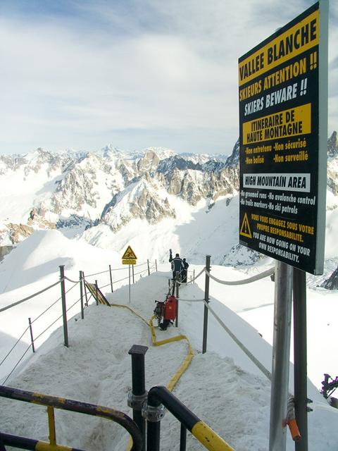 The Vallée Blanche offers extreme skiing