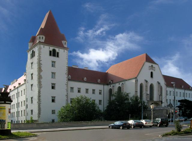 Castle (Burg)