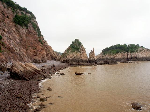 Columnar tuff at the Hua'ao Stone Forest, Xiangshan, Ningbo