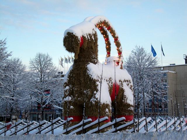 Gävle's Christmas Straw Goat.