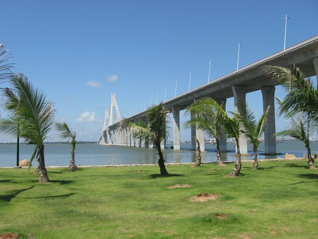 Zhanjiang Bay Bridge