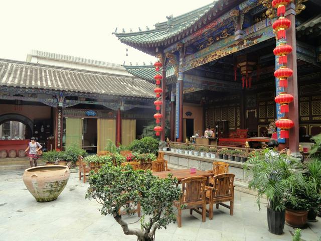 Zhenqing Culture Square