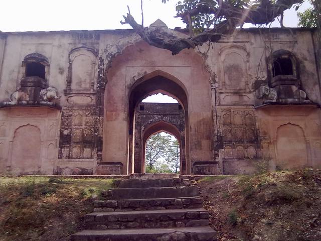 Sujanpur Tira Fort