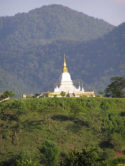 The stupa in Muang Xay