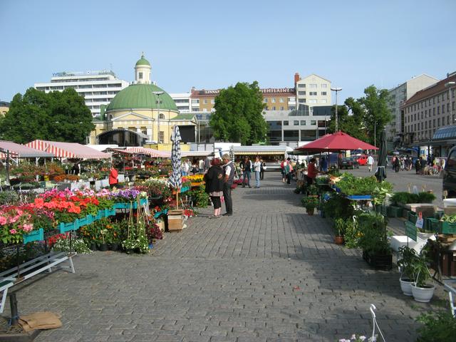 The market square in Turku: flowers and food.