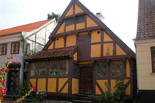 Priors house from 1690