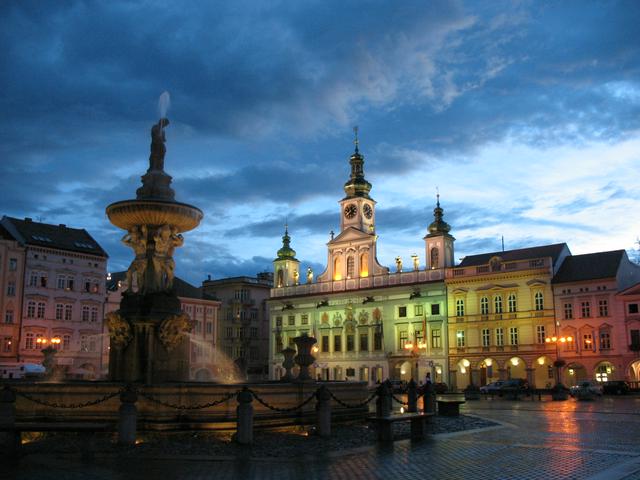 Baroque Town Hall and Samson fountain