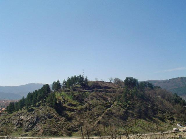 Kitino Kale sits on a hill rising above the city center