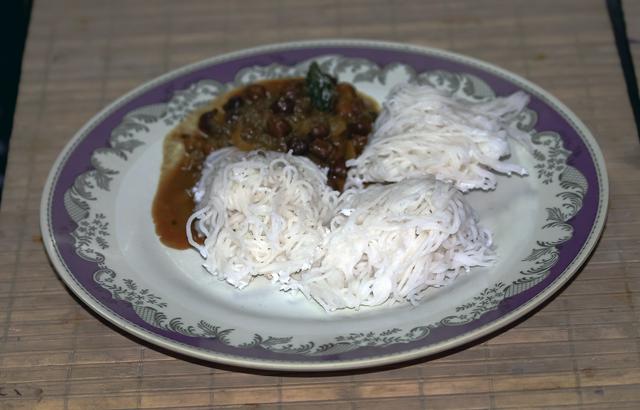 Idiyappam and Kadalakkari are the favorite food of the Kasaragod people