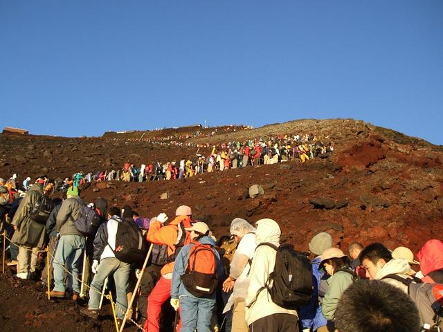 Towards the top, the route is often crowded