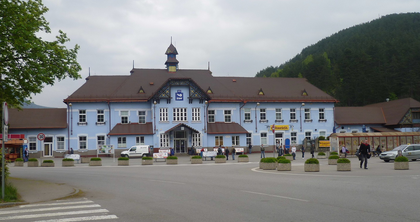 station interior photo
