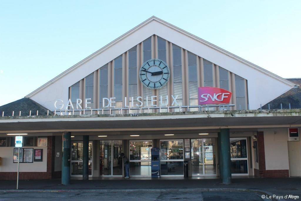 station interior photo