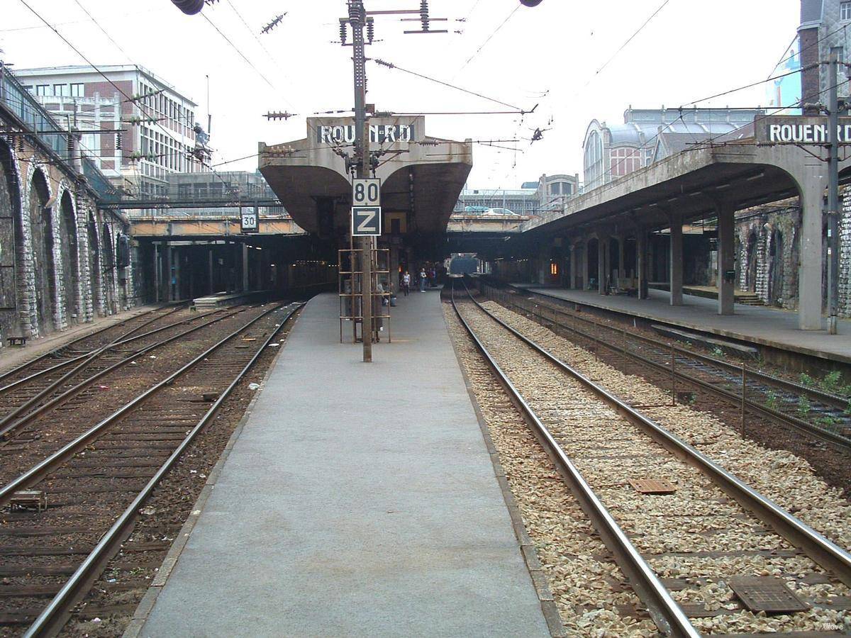 station interior photo