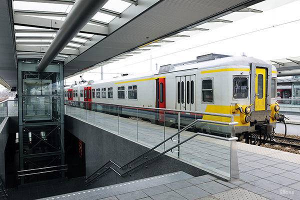 station interior photo