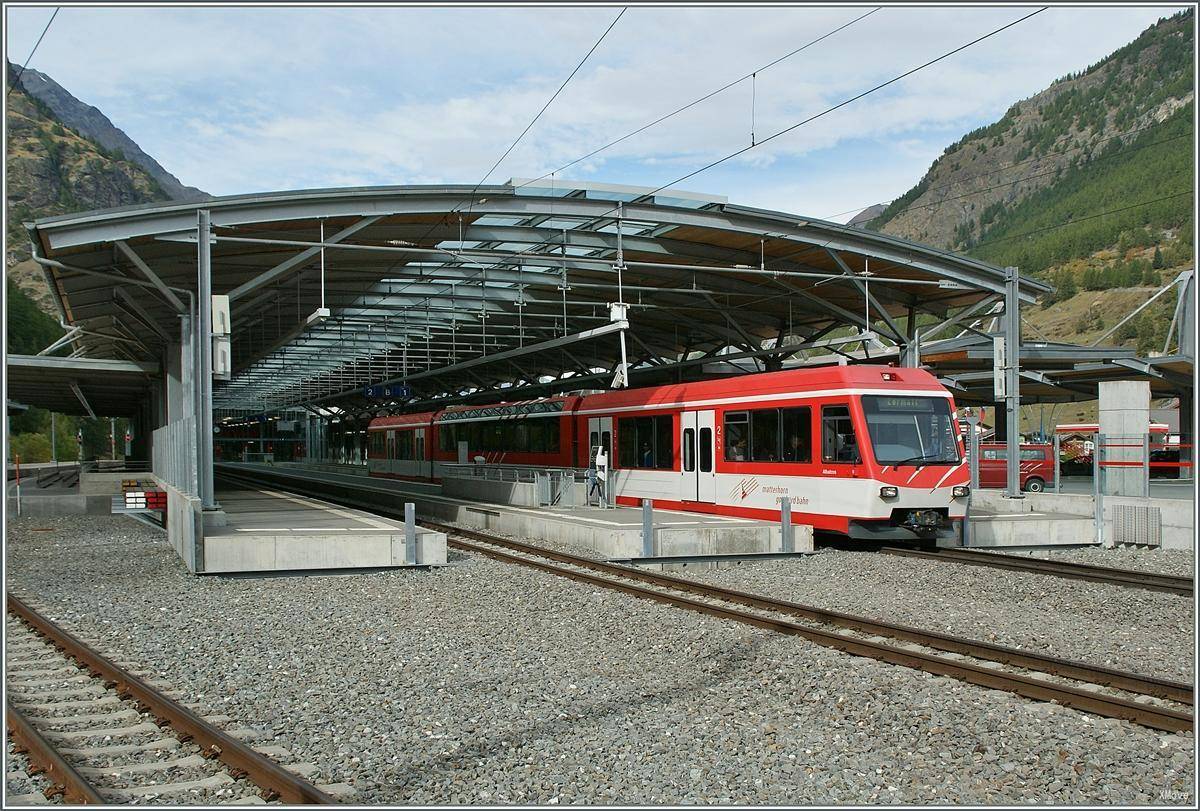 station interior photo