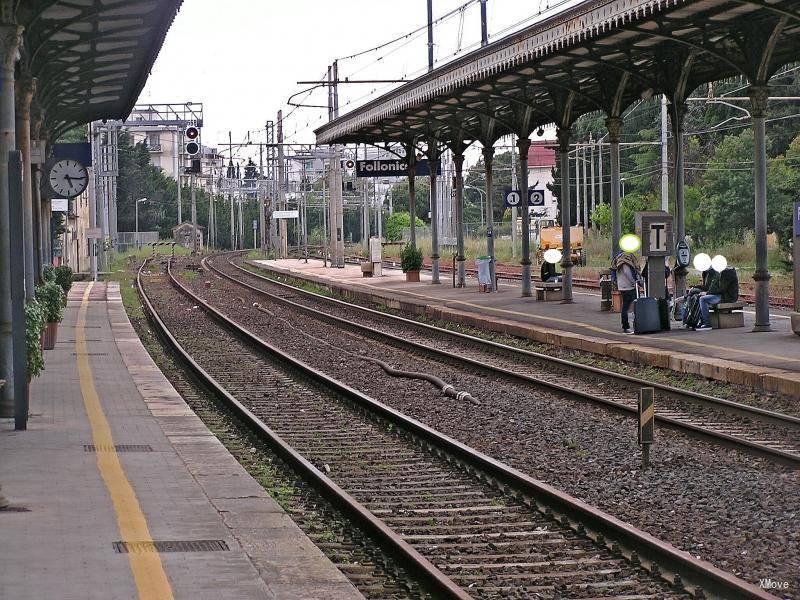 station interior photo