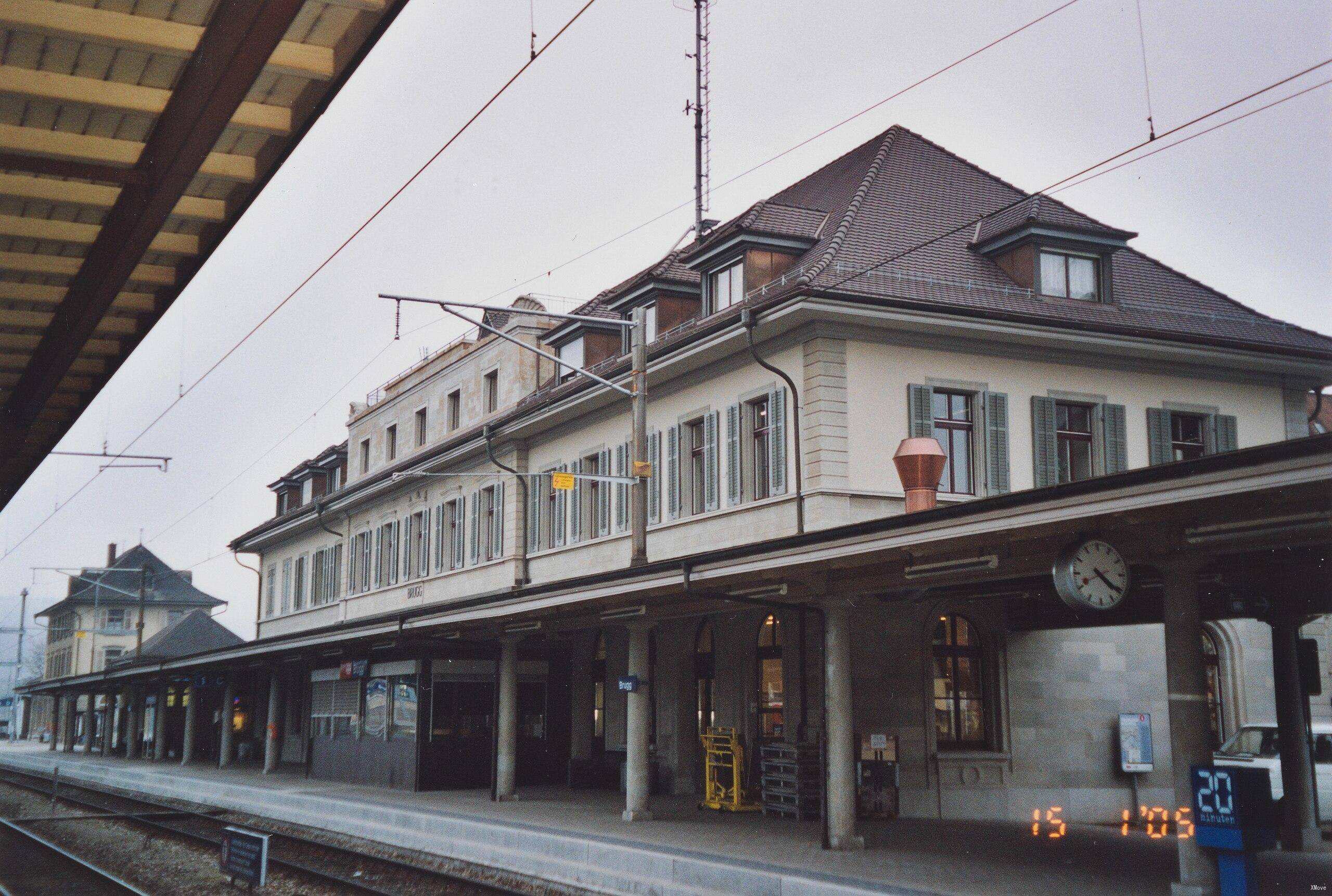 station interior photo