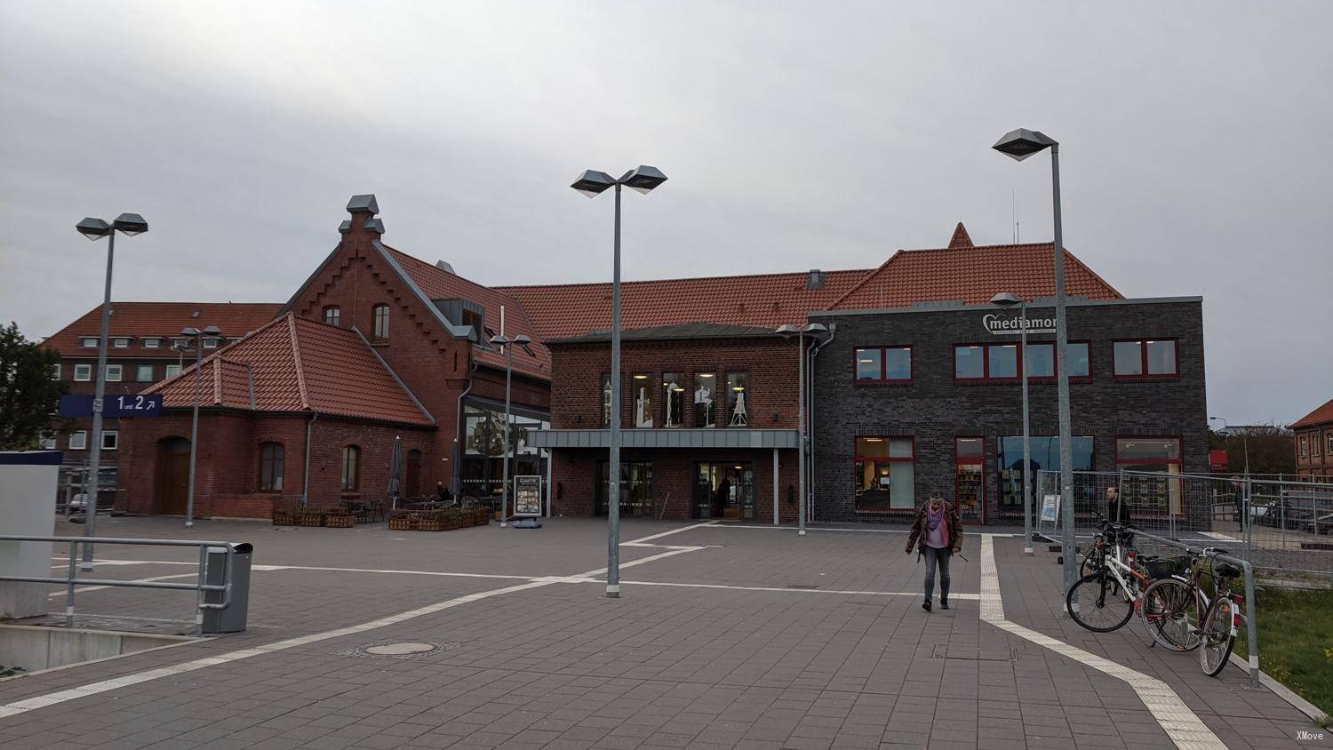 station interior photo