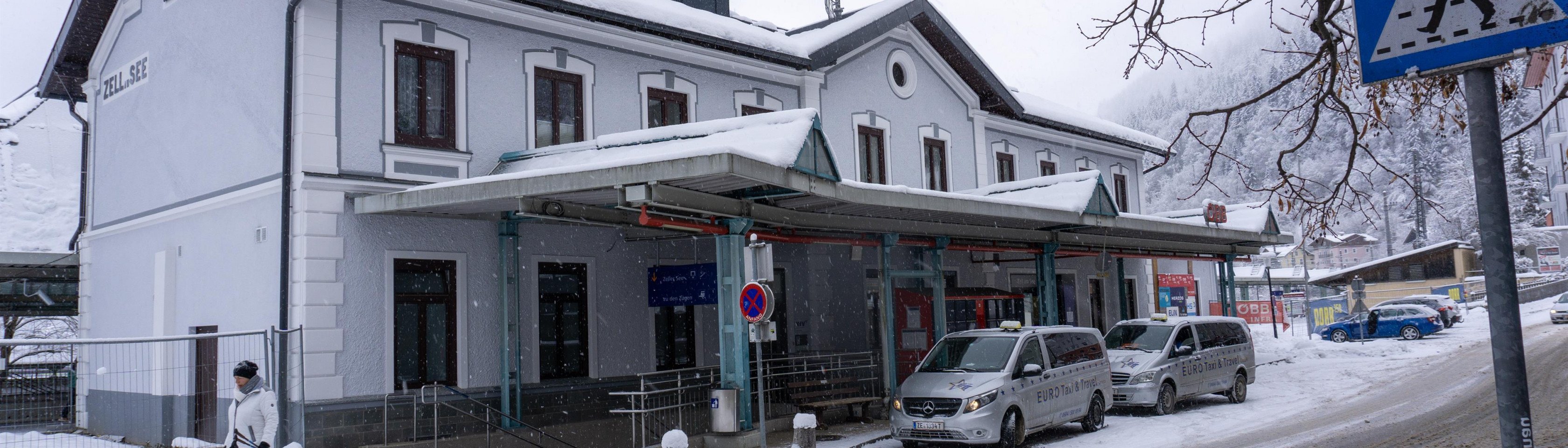station interior photo
