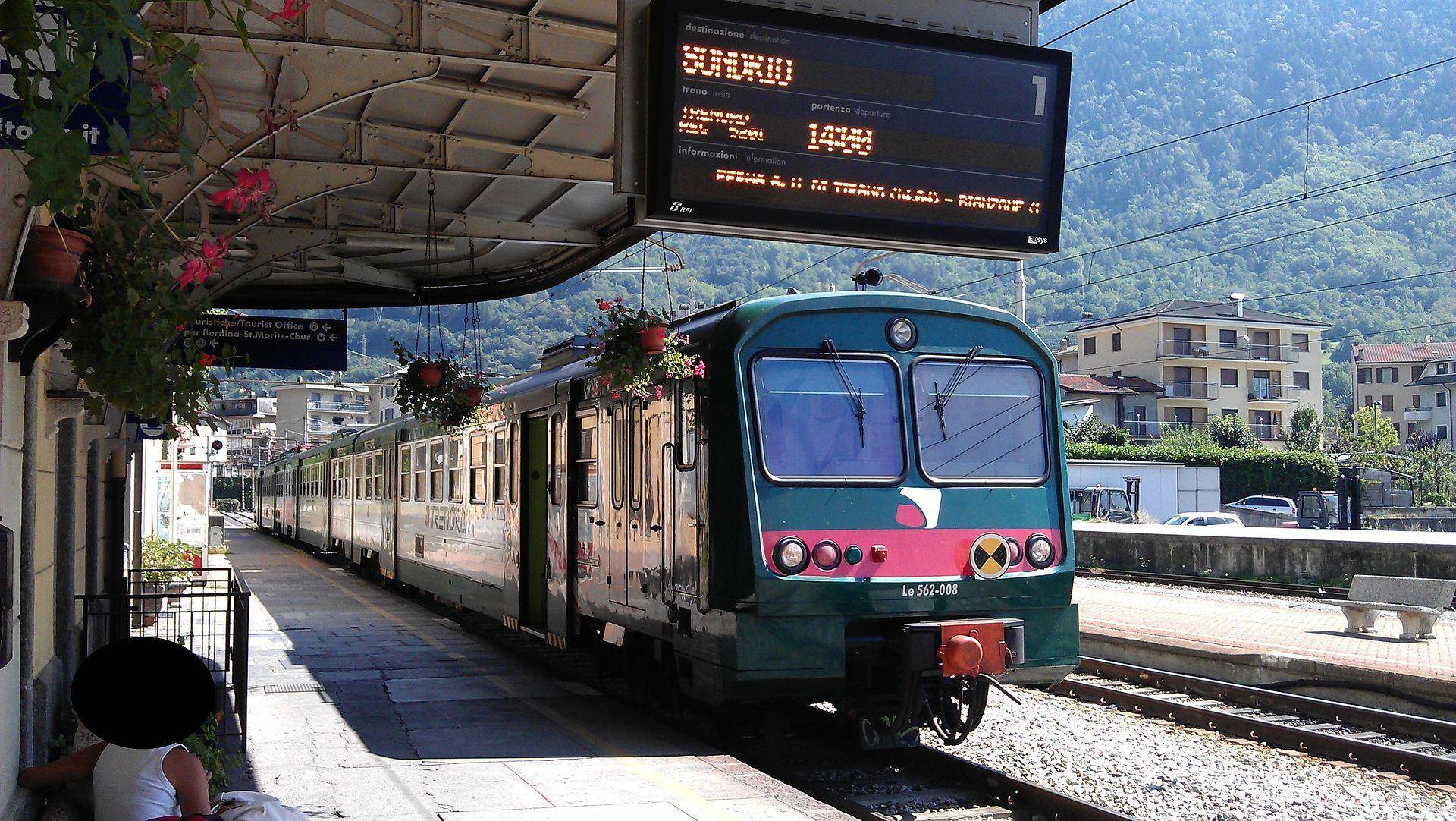 station interior photo