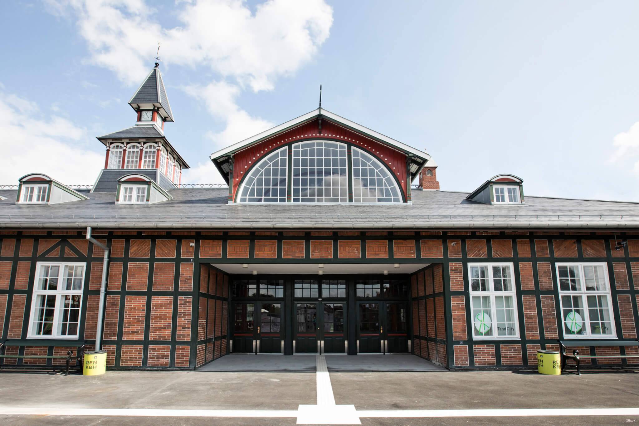 station interior photo