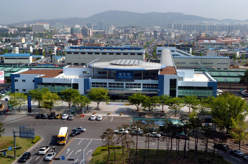 station interior photo