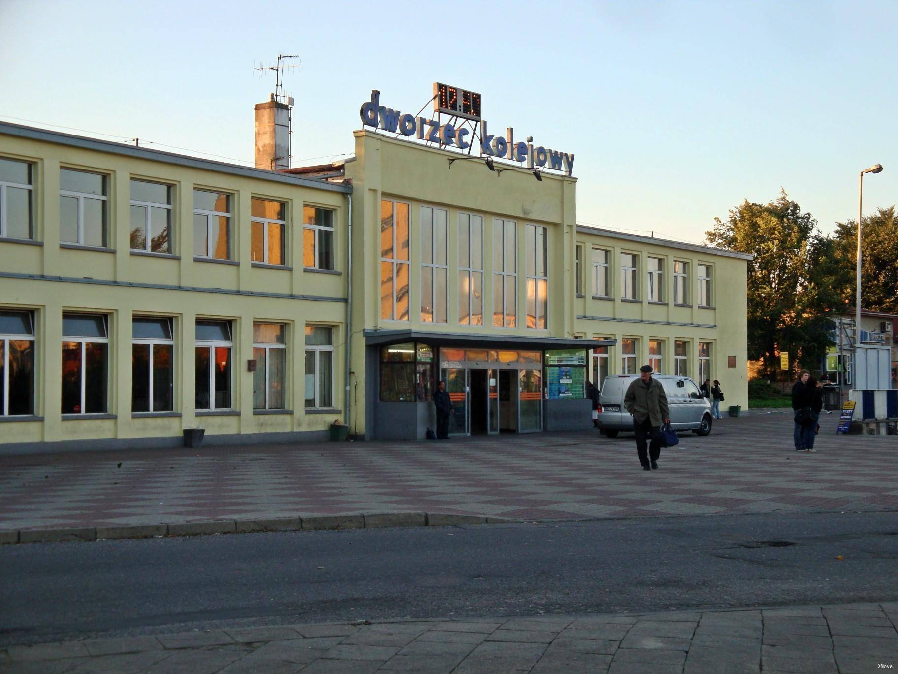 station interior photo