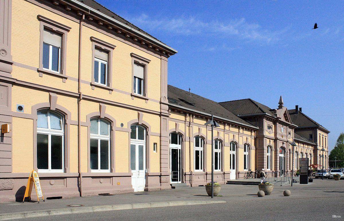 station interior photo