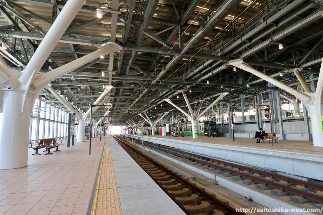 station interior photo