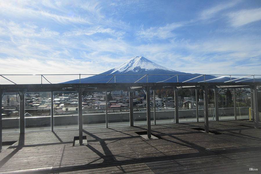 station interior photo