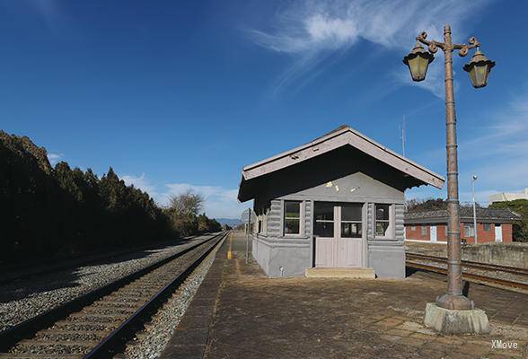station interior photo