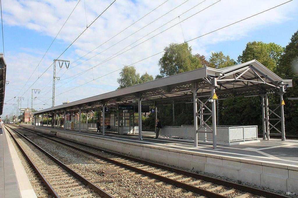 station interior photo