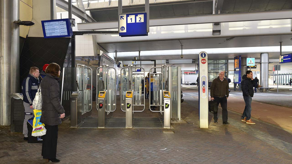 station interior photo