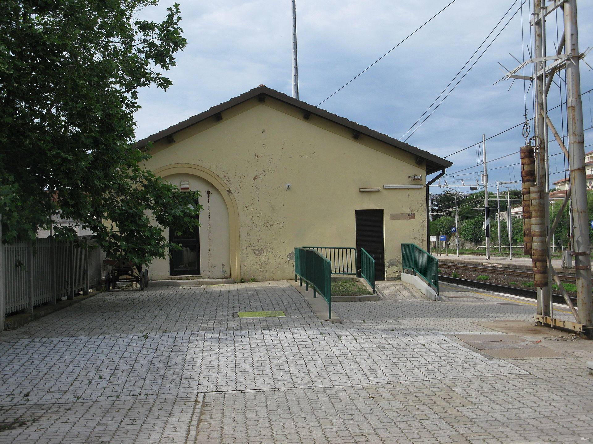 station interior photo