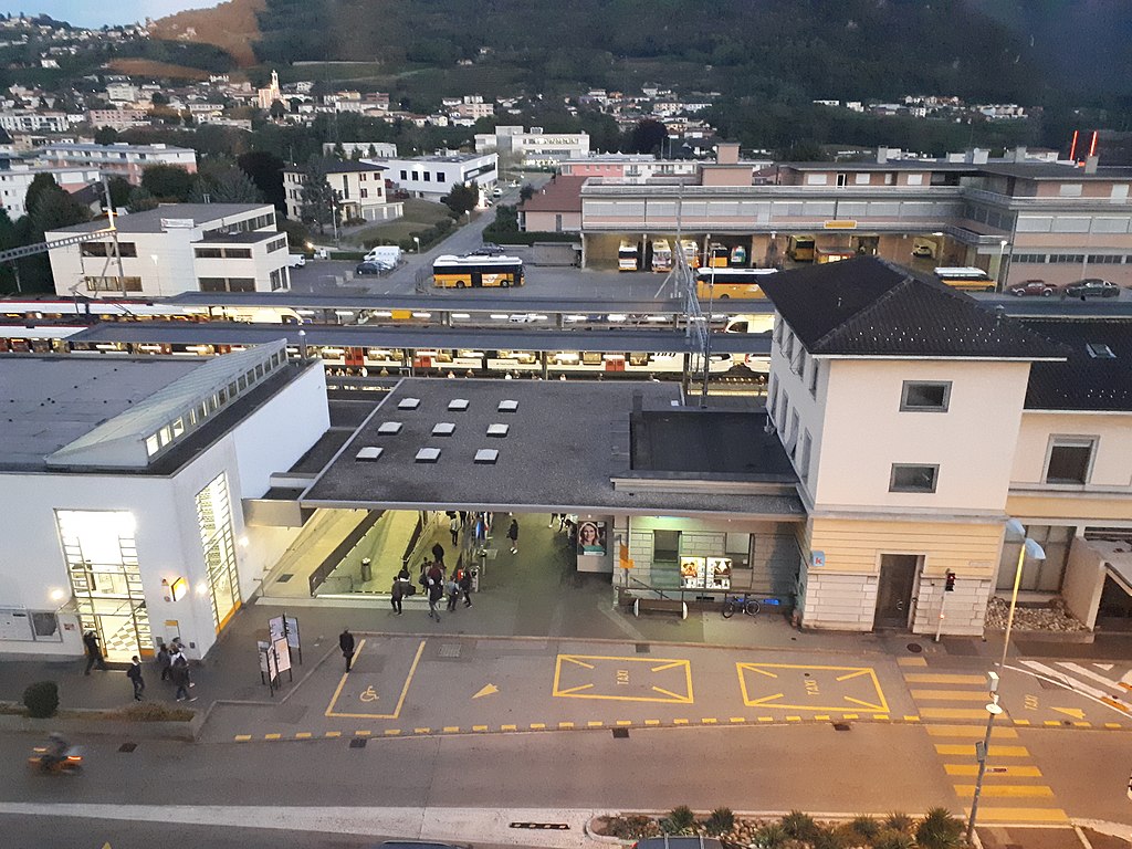 station interior photo