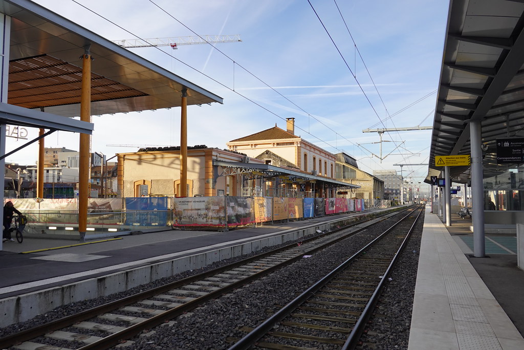 station interior photo