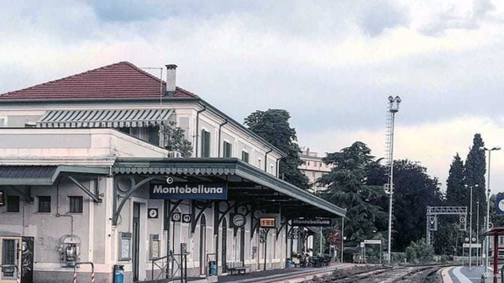 station interior photo