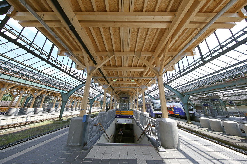 station interior photo