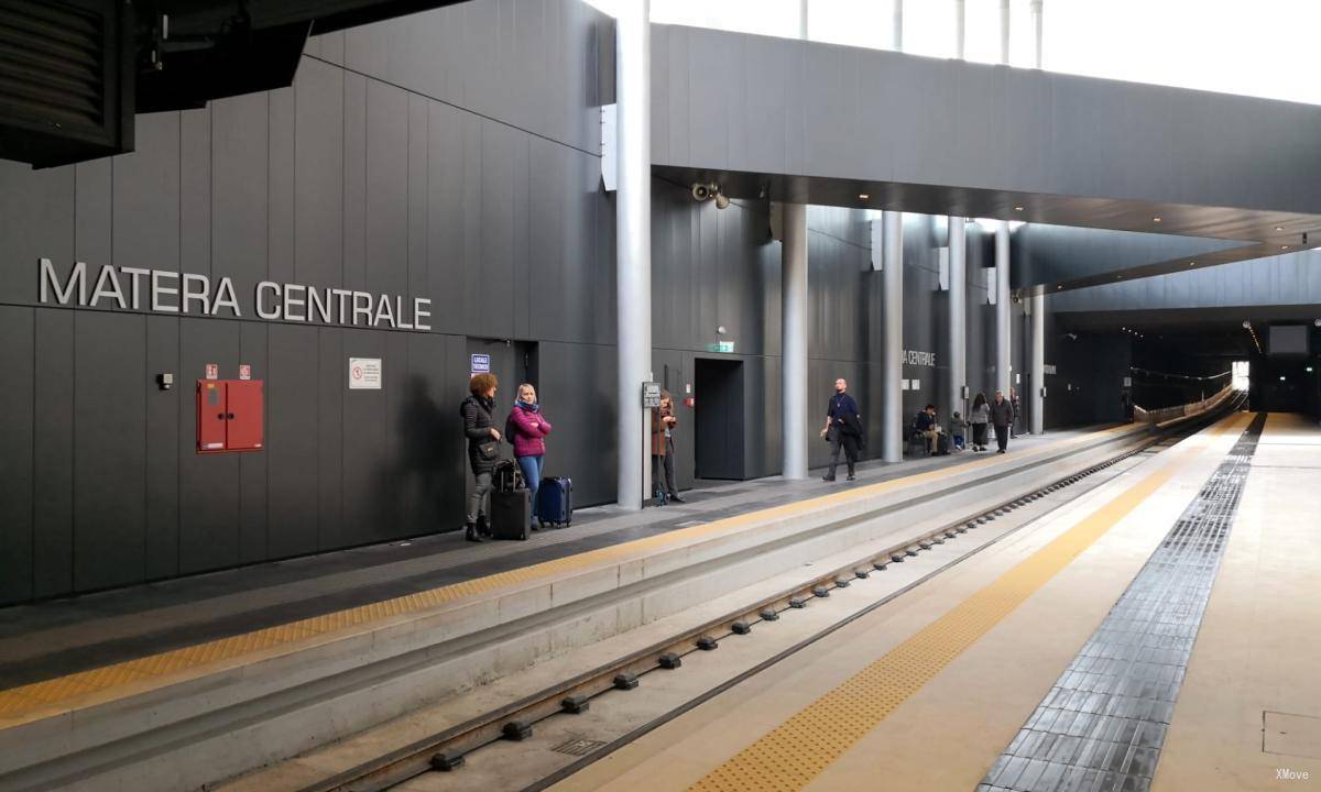 station interior photo