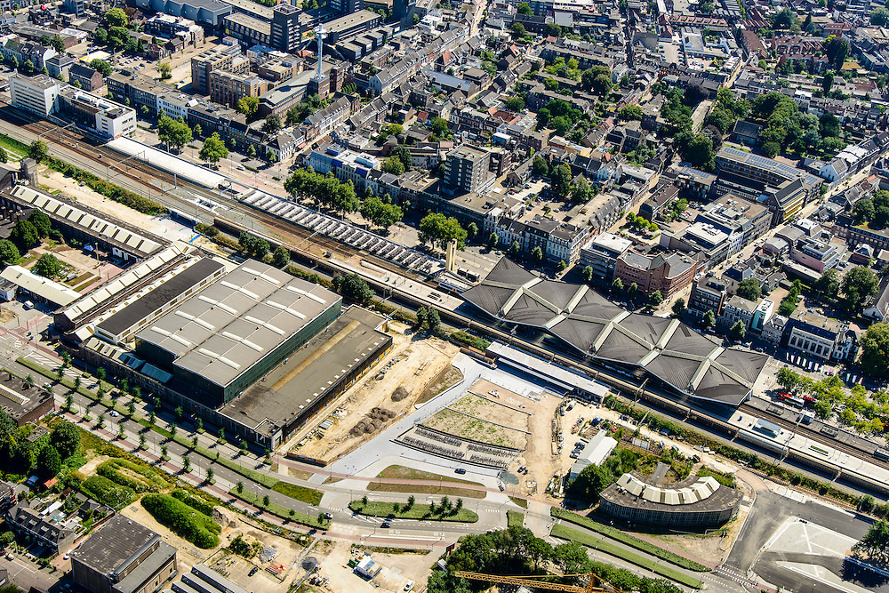 station interior photo