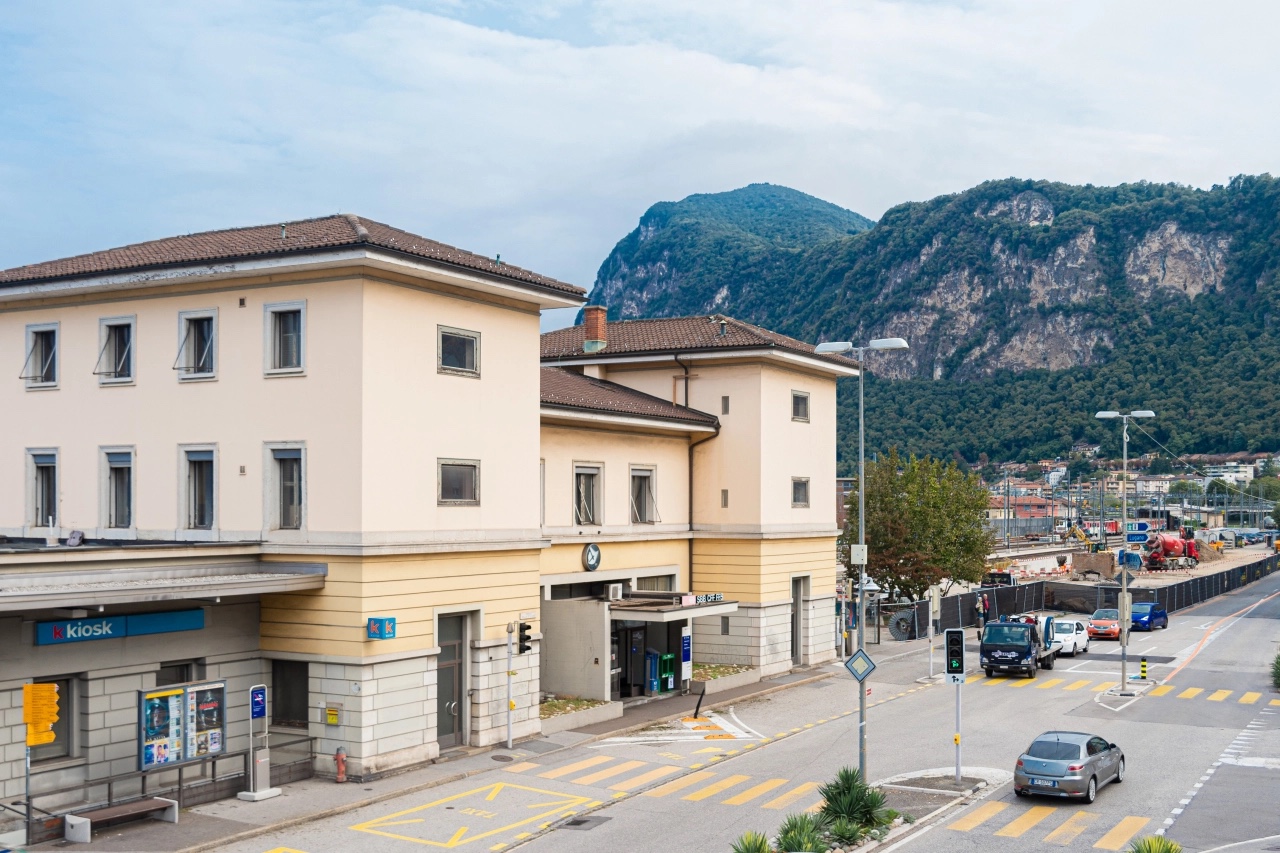 station interior photo
