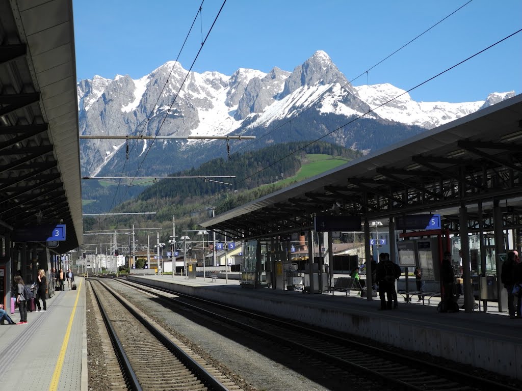 station interior photo
