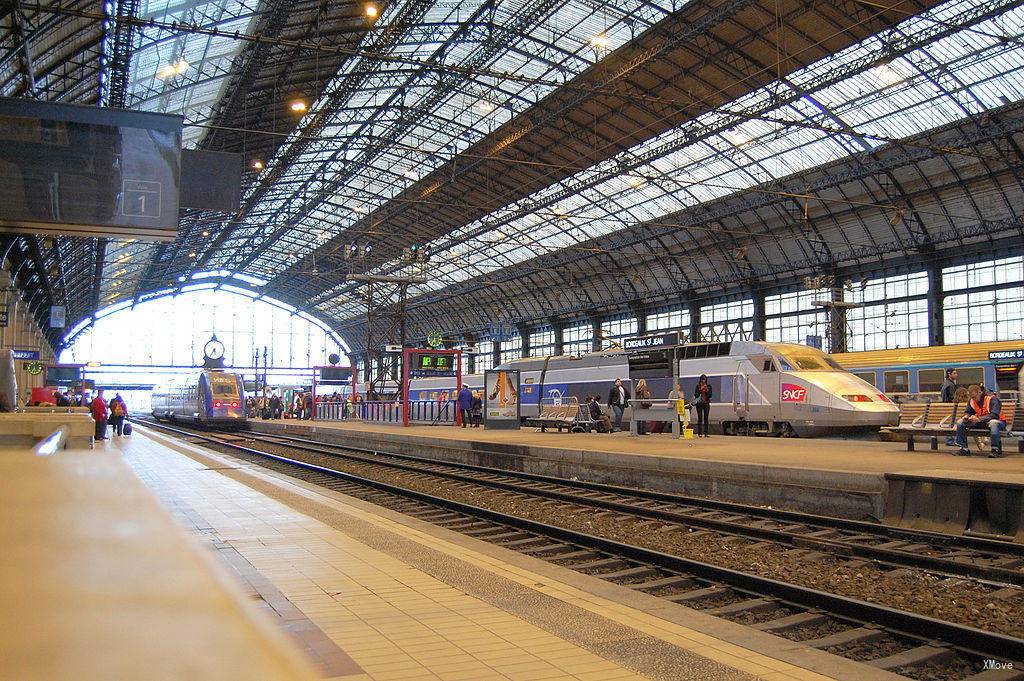 station interior photo