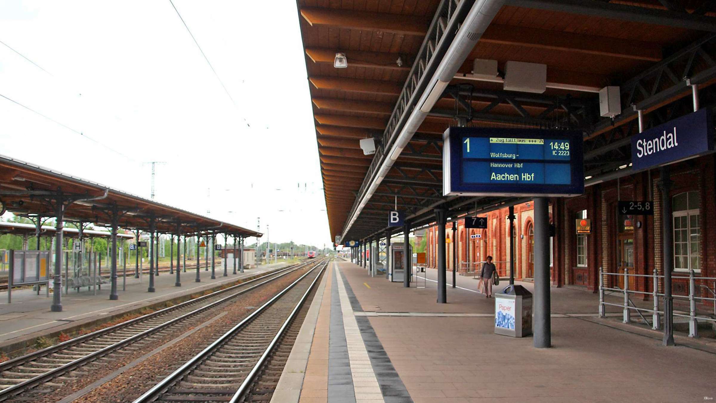 station interior photo