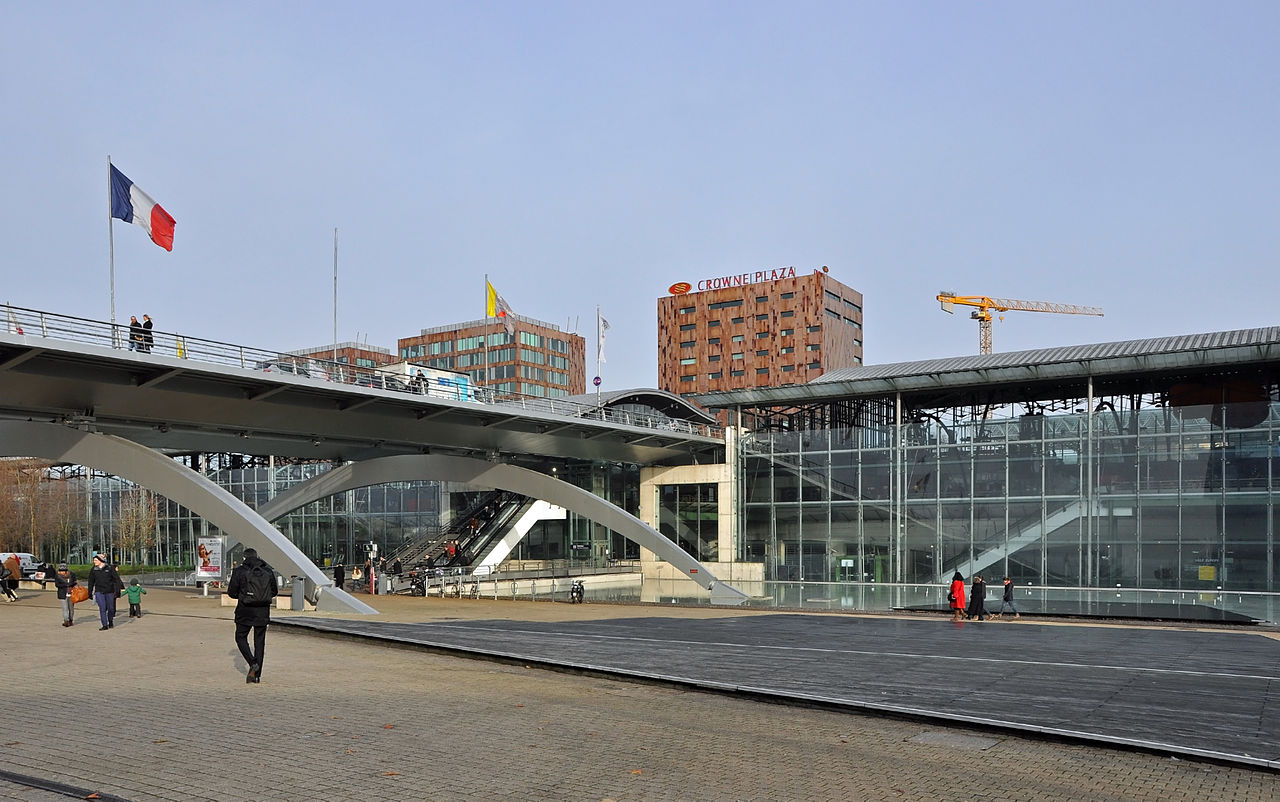 station interior photo
