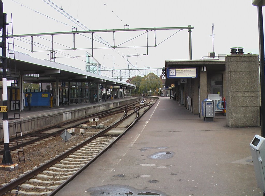 station interior photo