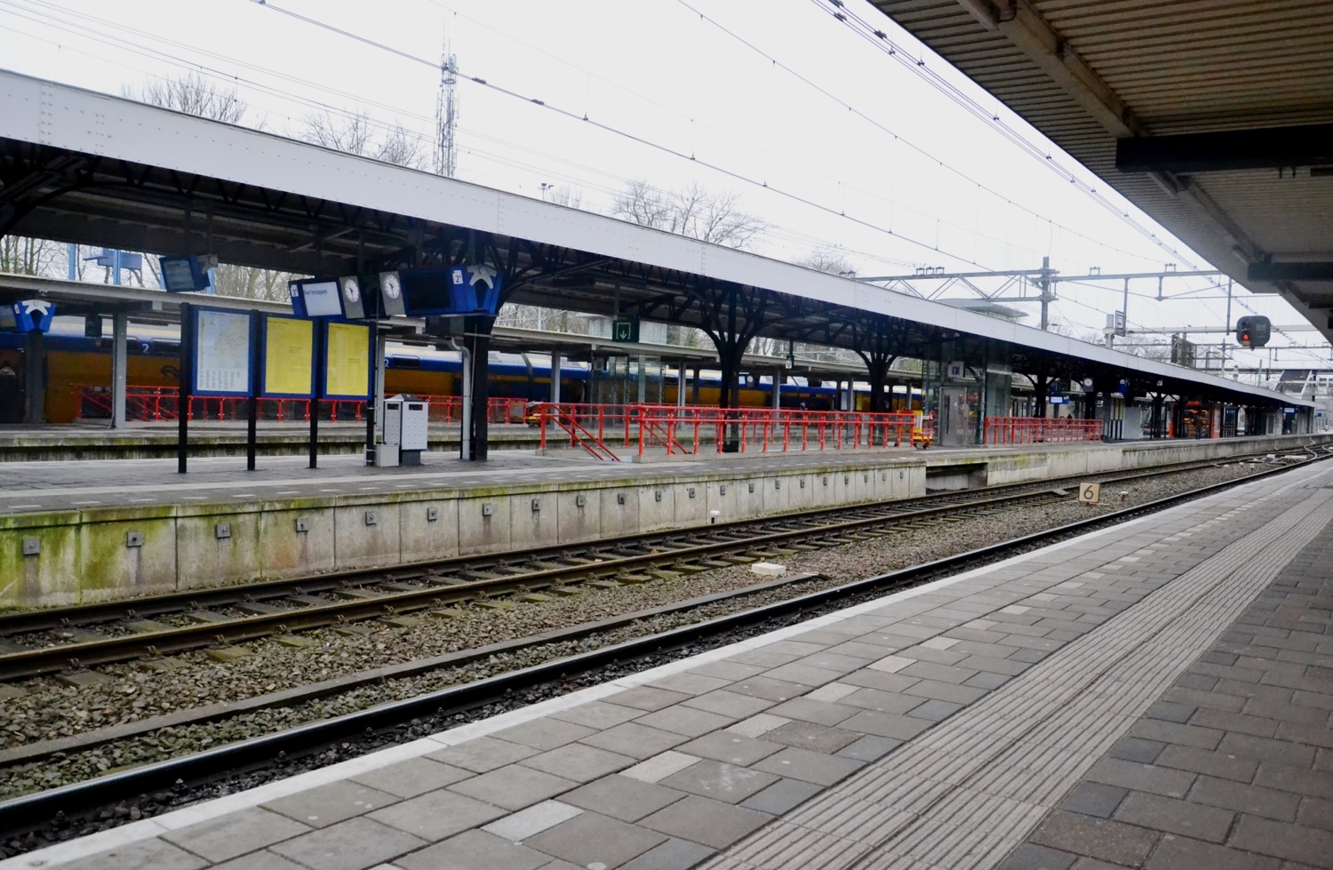 station interior photo