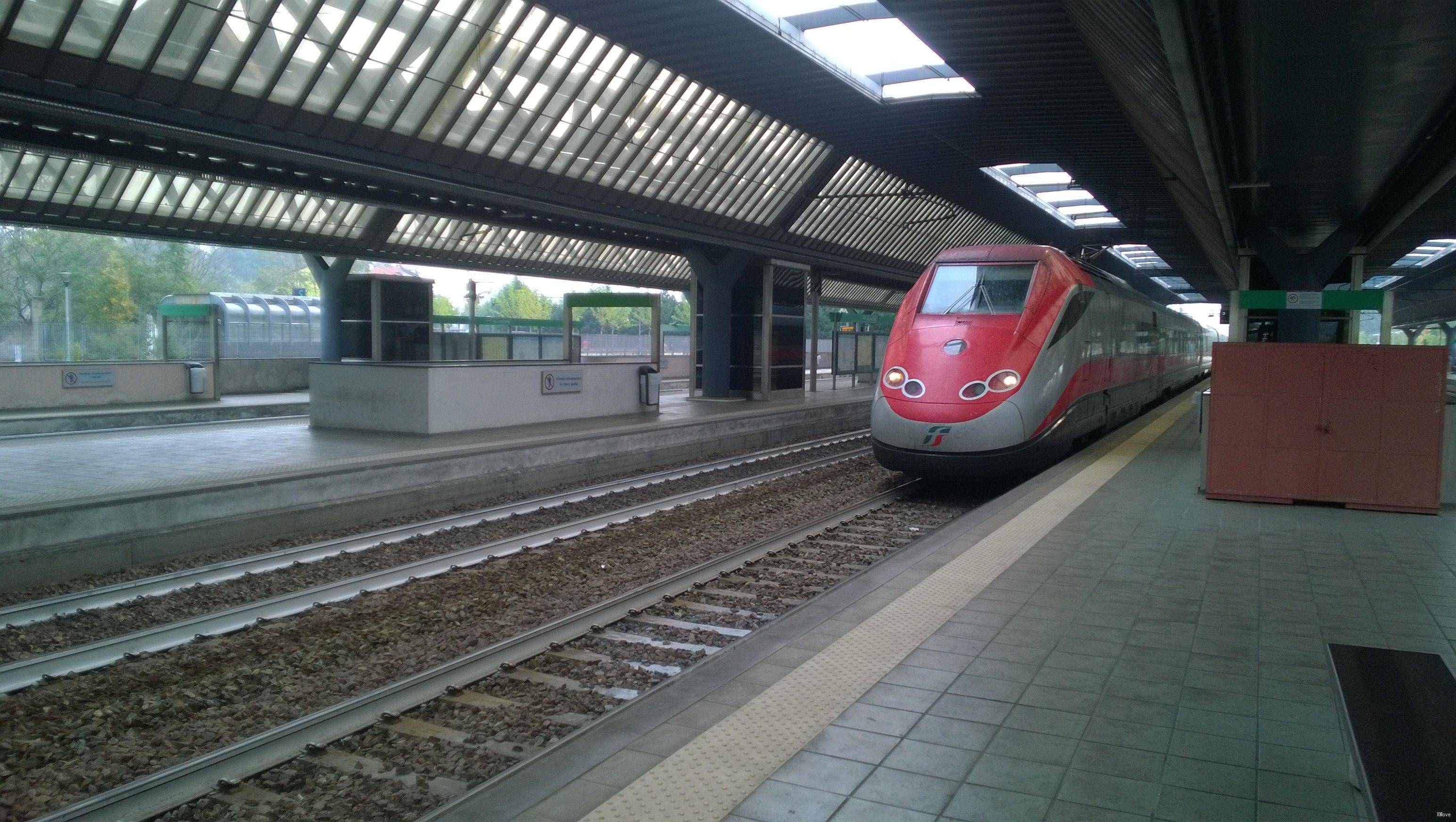 station interior photo