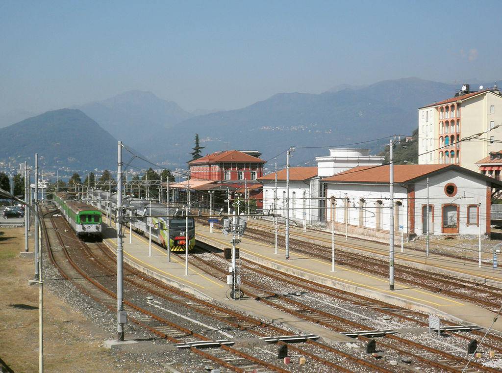 station interior photo
