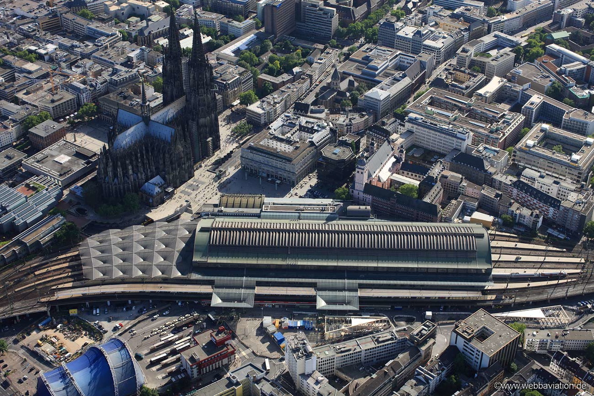 Bahn Station Düsseldorf Flughafen